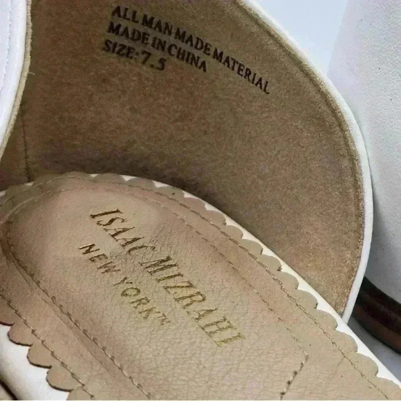 Isaac Mizrahi Pointed Toe White Perforated Flats, Size 7.5 - Picture 10 of 10